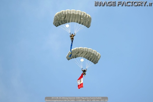 2013-06-28 Zeltweg Airpower 0384 Flag jump of parachutists